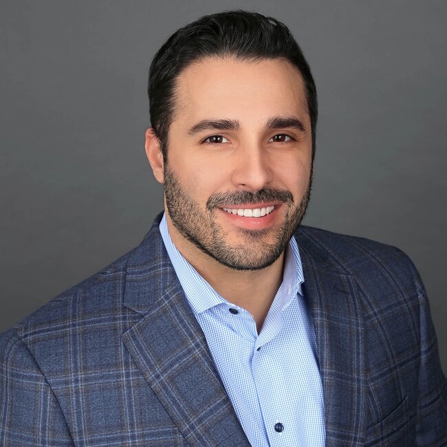 Agent Photo