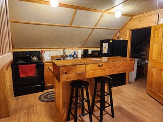 1536 Broomstick Hill Rd Unit 2nd Floor Apt, Littleton, NH 03561