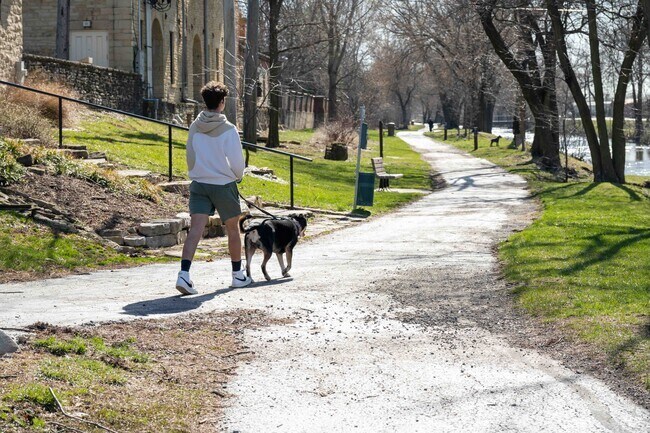 Near South Lockport is a beautiful area where people can walk along the Des Plaines River.