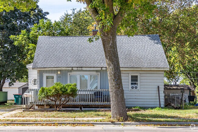 You can also find cape style homes with decks in Lowertown.