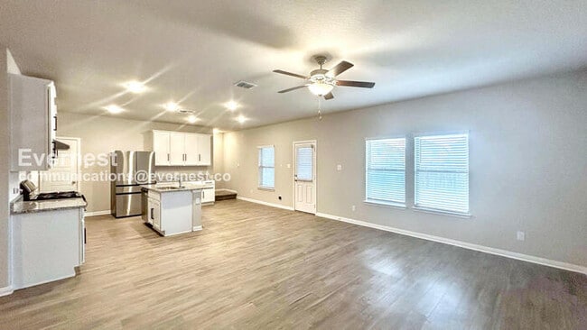 5114 Topaz Bend, San Antonio, TX 78222 - photo 3