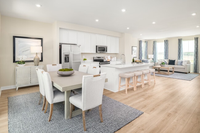 4317 Reusch Cir, New Castle, DE 19720 - photo 3