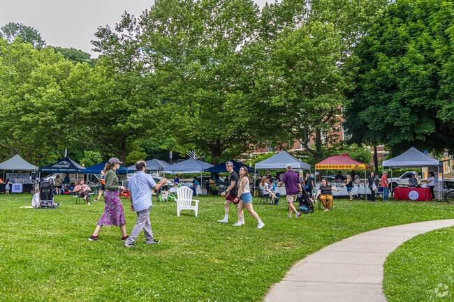 Brighton Farmers Market offers a variety of different vendors.
