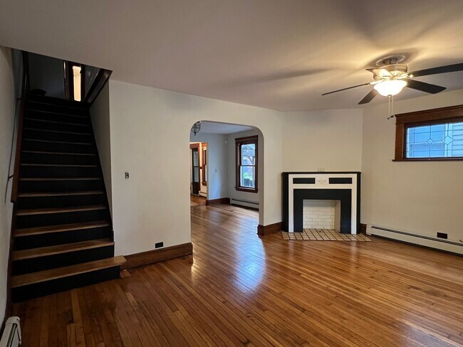 1872 W 47th St unit 1872 W. 47th, Cleveland, OH 44102 - photo 6