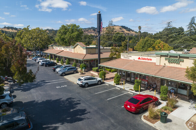 The Palos Verdes Shopping Center is where residents come to shop and dine.