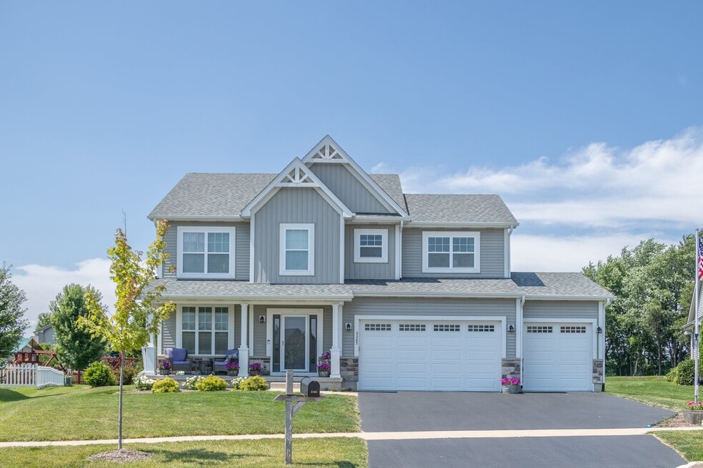 0 Hope Heights St unit 38553987, Bettendorf, IA - photo 1