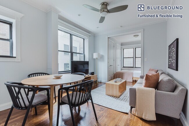 290 W 12th St unit FL3-ID1547, New York, NY 10014 - photo 5