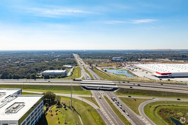 Great Palm River Point residents enjoy access to the interstates for quick travel.