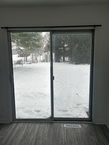 24 Goodrich Ave, Hillsdale, MI 49242 - photo 7