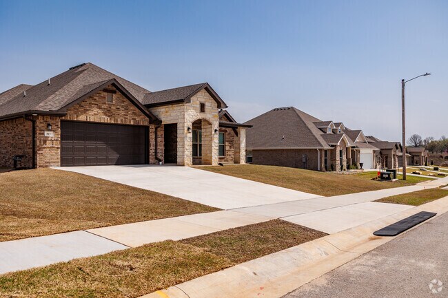 New home construction is ongoing throughout Carl Junction.