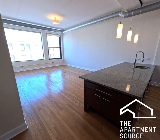 2778 N Milwaukee Ave unit 308, Chicago, IL 60647 - photo 4