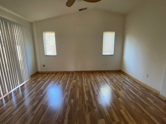 3870 Graham Island Rd, West Sacramento, CA 95691 - photo 7