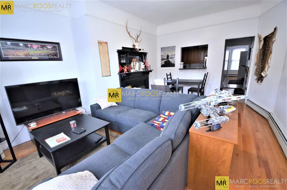 587 Beacon St, Boston, MA 02215 - photo 1