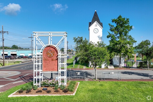 The Westwego neighborhood has a historic district that includes a weekly farmers markets.
