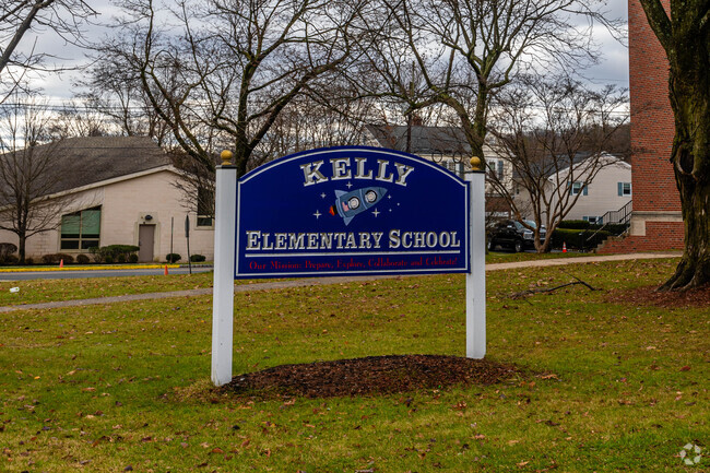 Kelly Elementary School