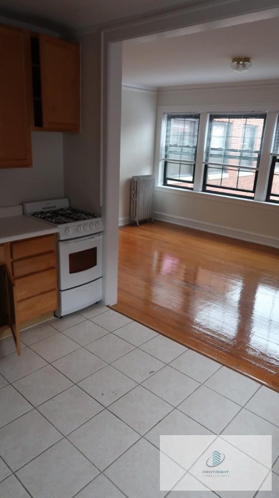 1712 W Albion Ave unit 1716-3E, Chicago, IL 60626 - photo 4