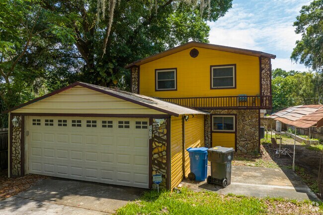 Larger home options can also be found in Mango great for larger families in the area.