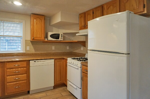 23 Lambert St unit 1, Cambridge, MA 02141 - photo 2