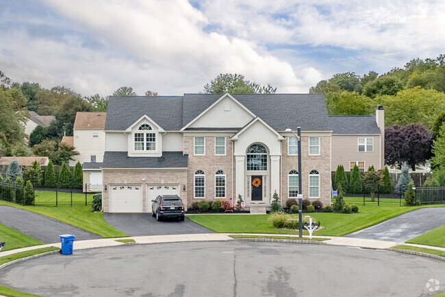 You’ll also find newer housing developments with larger Craftsman-style houses.