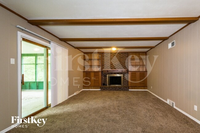 12525 Bay Shore Dr, Florissant, MO 63033 - photo 2