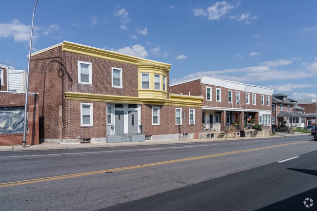 Rowhomes are commonly found in Rosemont.