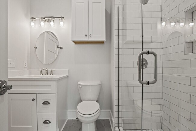 290 Lake Greenwood Blvd unit 36486956, Greenwood, SC 29649 - photo 2