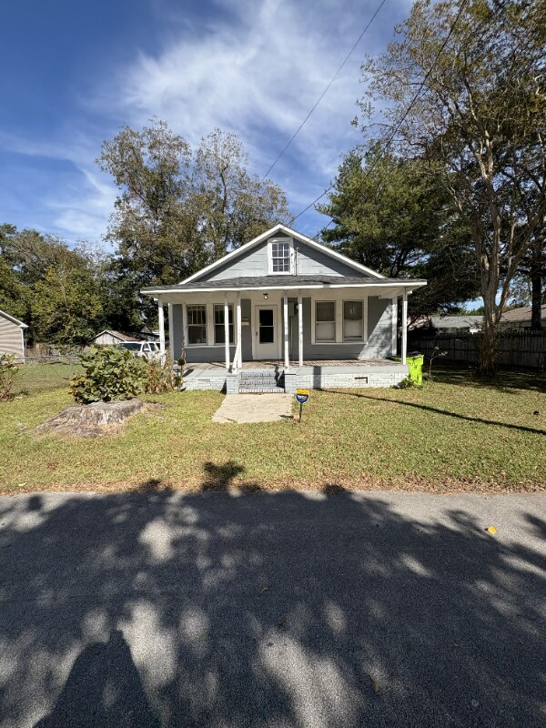 1806 Greensboro St, New Bern, NC 28560