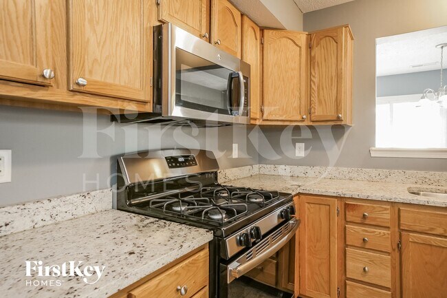 2210 Wynbrooke Blvd, Indianapolis, IN 46234 - photo 5