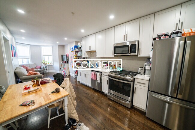 33 Wigglesworth St unit 3, Roxbury Crossing, MA 02120 - photo 3