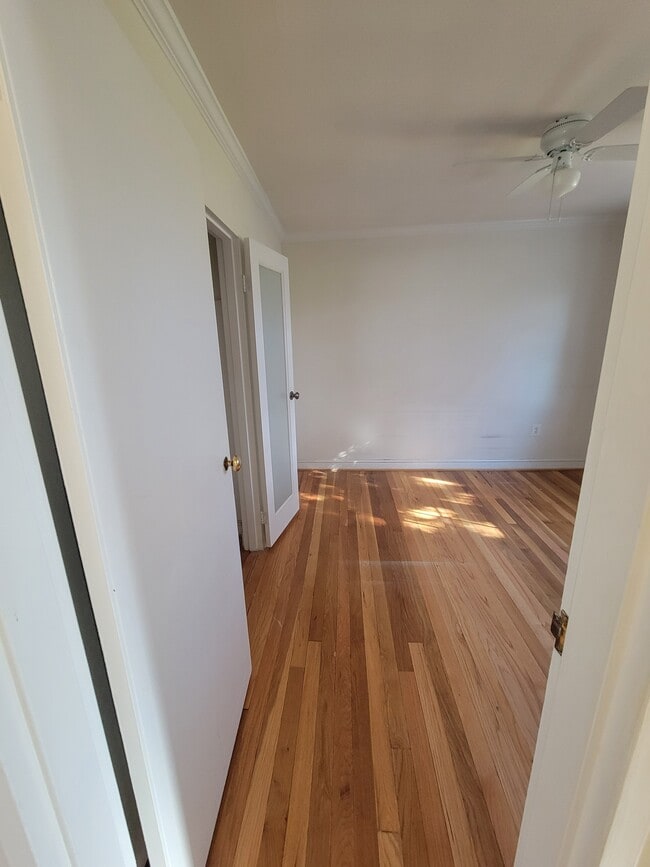 5216 8th Rd S unit 8, Arlington, VA 22204 - photo 4