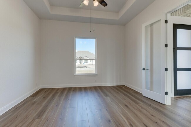 10706 Roe unit 36451370, New Braunfels, TX 78132 - photo 2