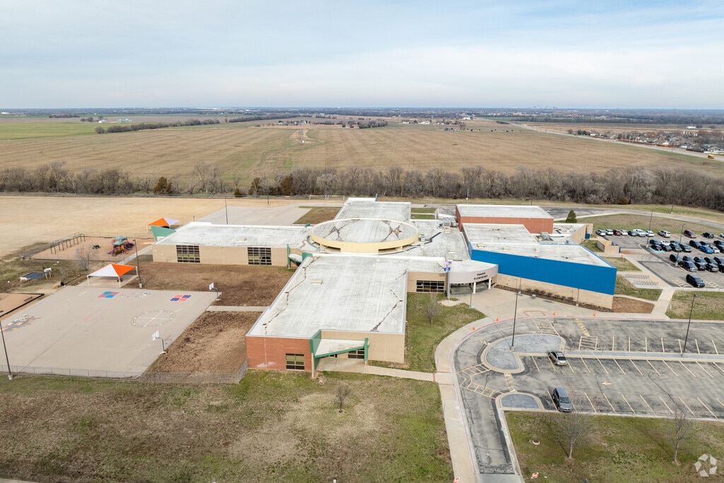 Here is an aerial view of Prairie Elementary School.