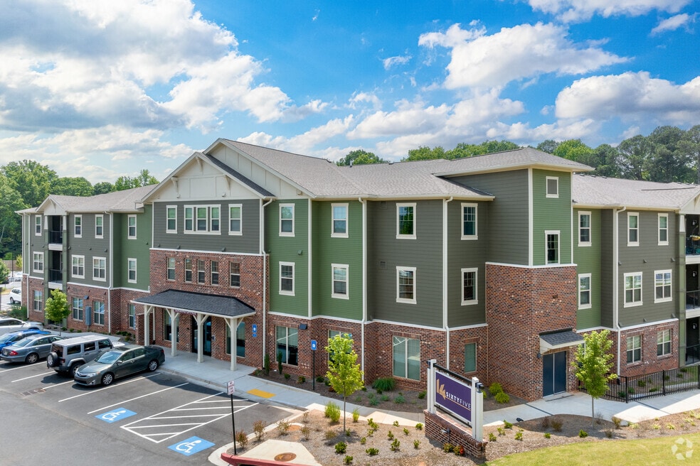14 SixtyFive Student Living