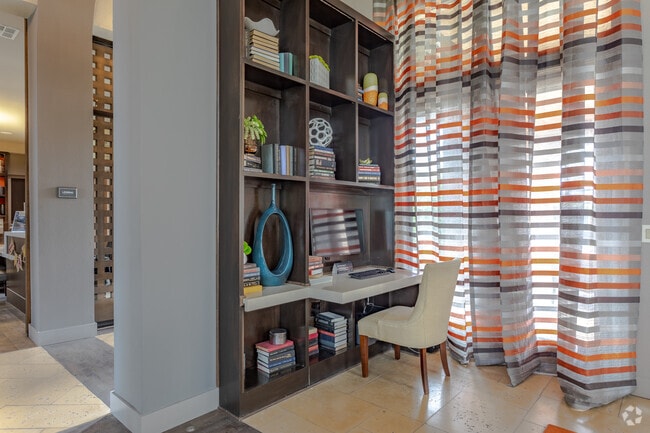 Clubhouse Business Center