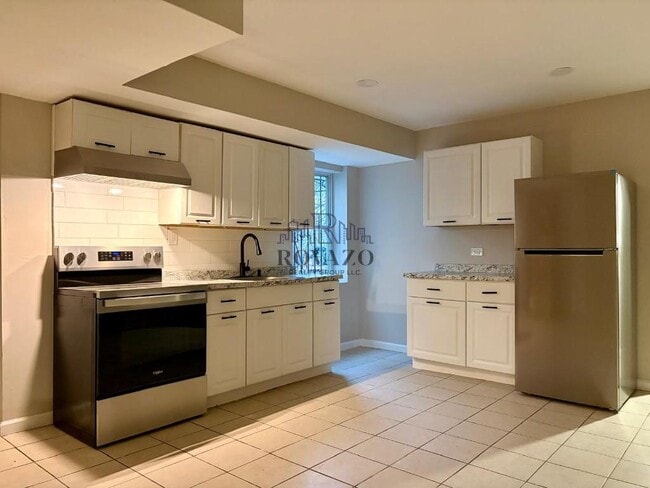 169-171-171 Osborne Terrace unit side, Newark, NJ 07112 - photo 2