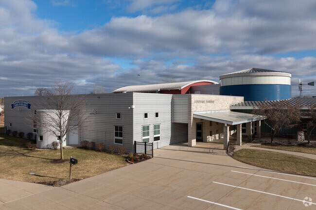 Countryside Elementary School, Entrance.