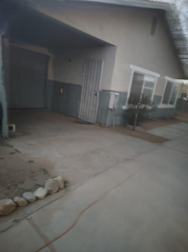 11560 Sage St, Adelanto, CA 92301