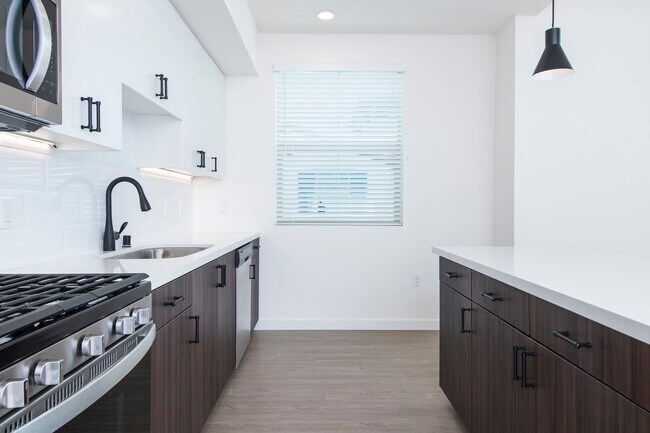 The Club at Enclave, Chula Vista, CA 91913 - photo 4