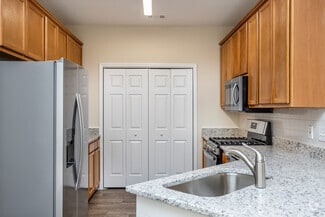 1 Lakemont Dr, Newnan, GA 30263