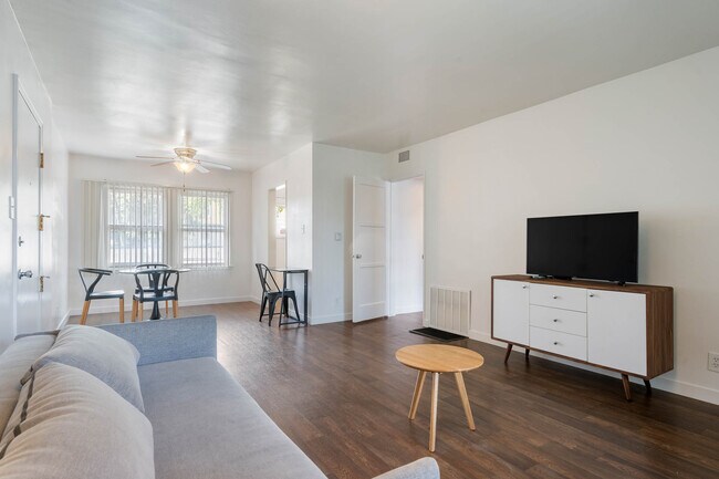 8804.5 Belford Ave unit 8804.5, Los Angeles, CA 90045 - photo 5
