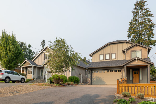 Lovely suburban homes with spacious yards near Barrington Heights, offering quiet living.