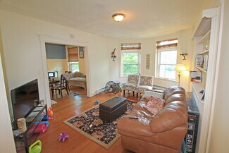 1809 Beacon St Unit 2, Brookline, MA 02445