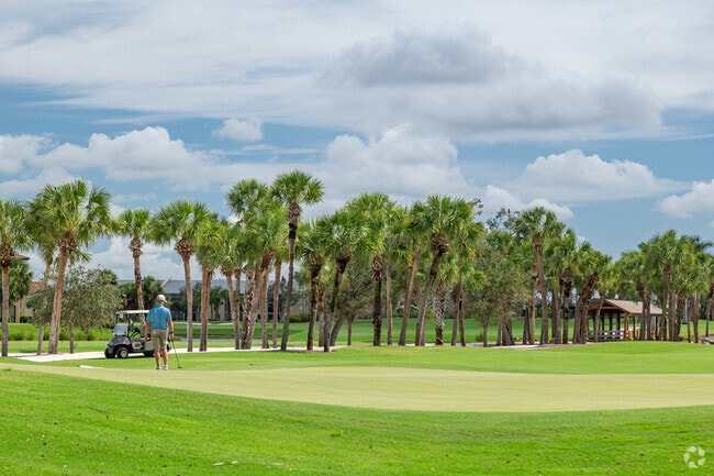 Iona residents have a choice of several golf clubs and courses in the neighborhood.