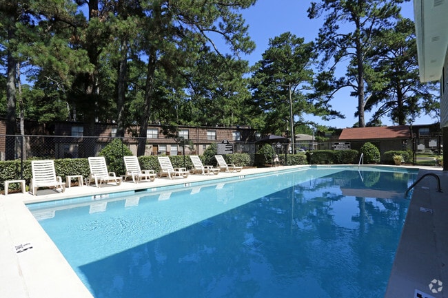 Community pool