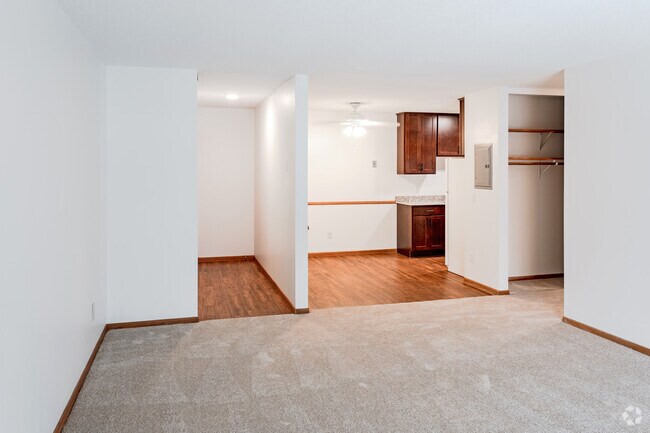 2BR, 1BA