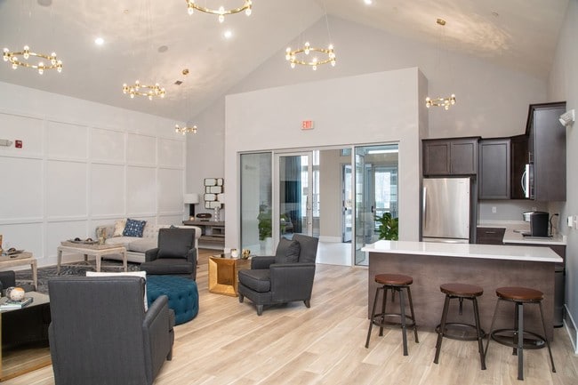 Washington Promenade, Dumont, NJ 07628 - photo 2