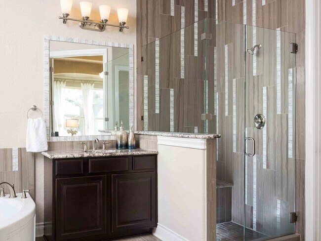 113 Annette Dr unit 36497934, Castroville, TX 78009 - photo 6