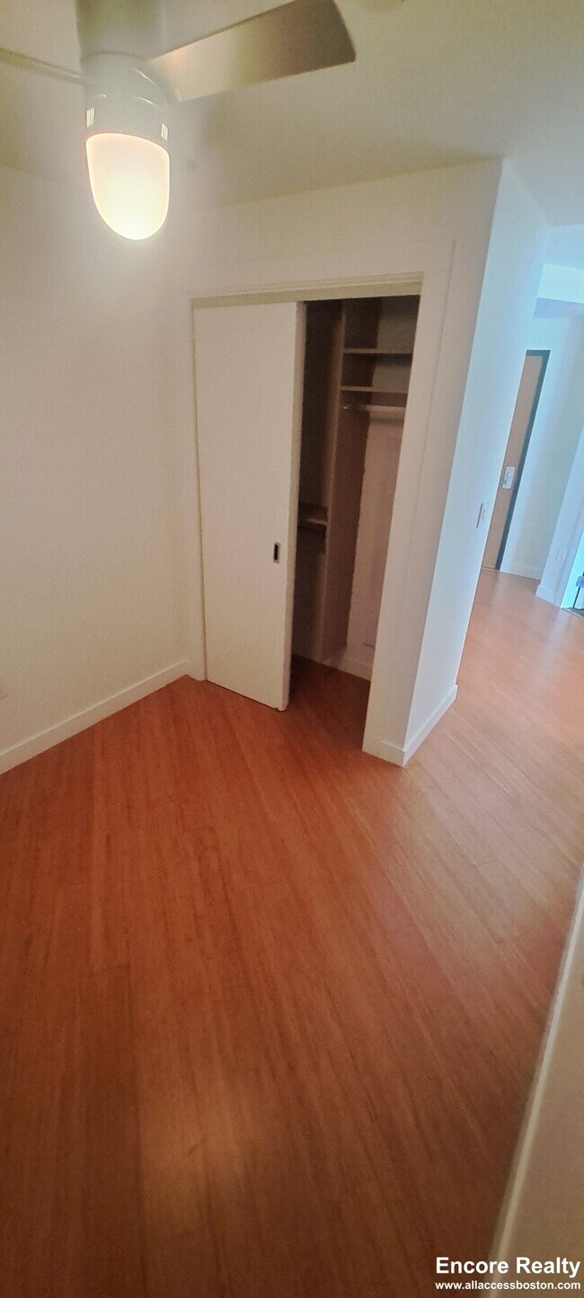 120 Kingston St unit 2307, Boston, MA 02111 - photo 2