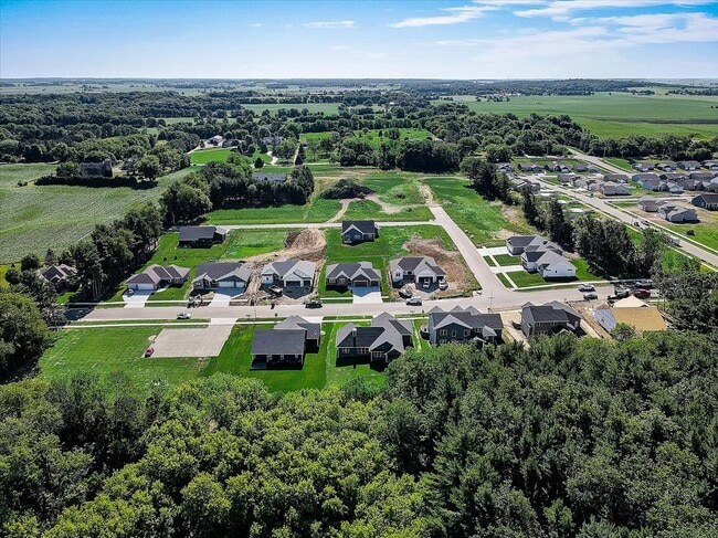 03-Emerald Dr-003.jpg