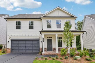 96 Mayfair St, Dawsonville, GA 30534